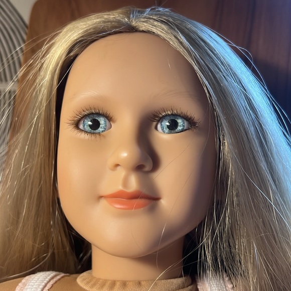 My Twinn ‘Wendi’ Blonde Blue Eyes Long Hair 23" Poseable Girl Doll 2008 - Picture 9 of 13